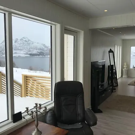 Panoramautsikt Over Eidsfjorden I Vakre Vesteralen * Stokmarknes