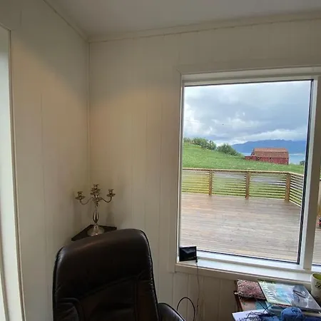 Panoramautsikt Over Eidsfjorden I Vakre Vesteralen *