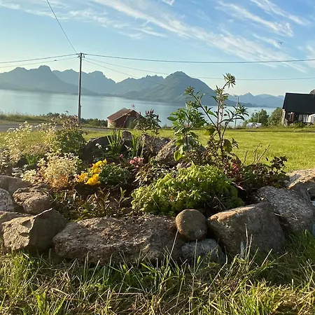 Panoramautsikt Over Eidsfjorden I Vakre Vesteralen Villa